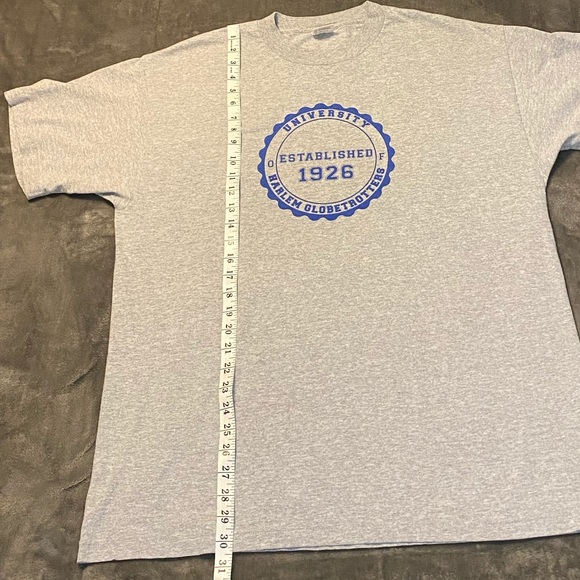 Murina University of Harlem Globetrotters T-Shirt. - Picture 8 of 8